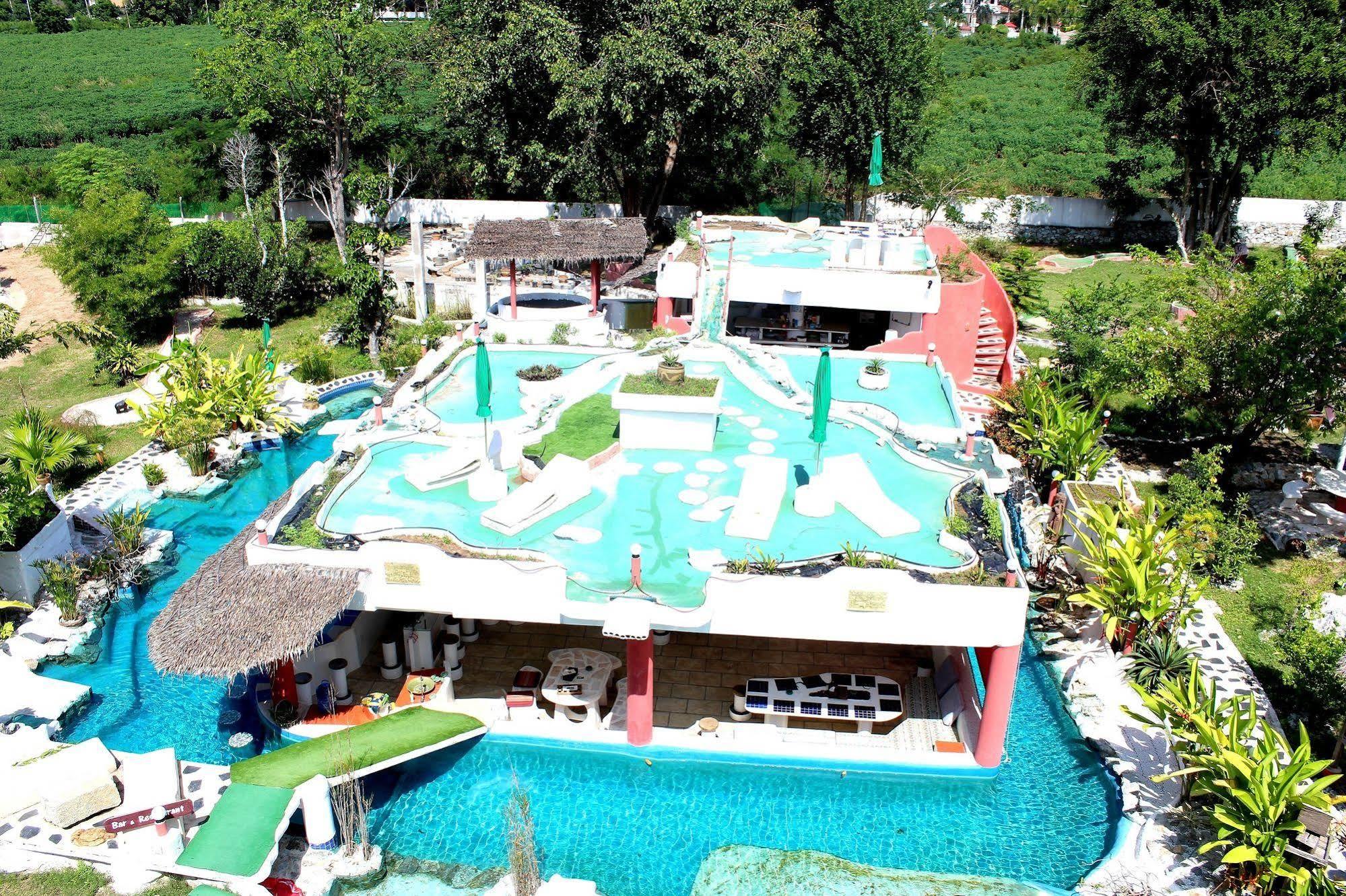 Mirabel Club Resort Praia de Jomtien Exterior foto