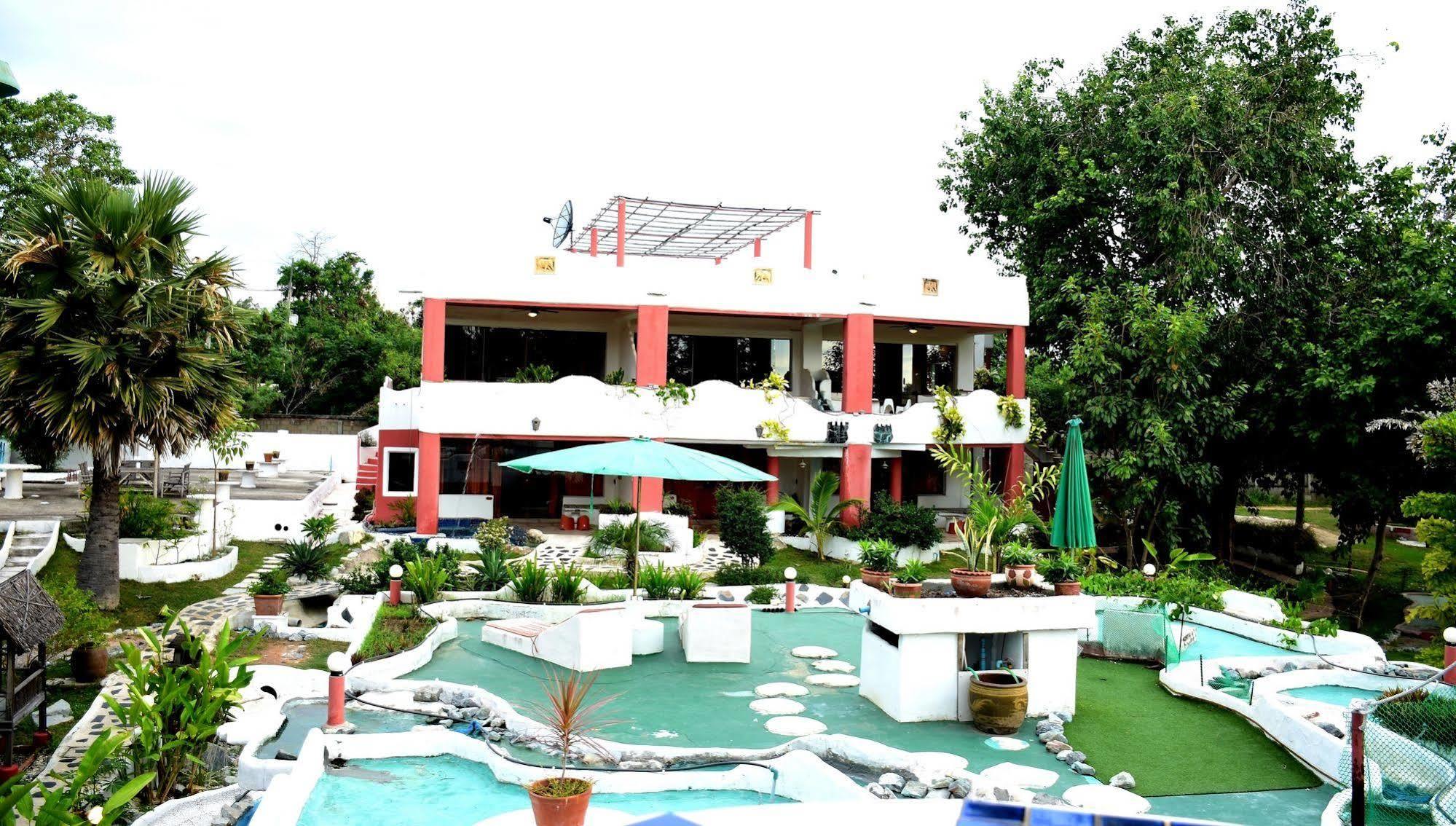 Mirabel Club Resort Praia de Jomtien Exterior foto